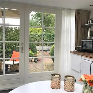 Couette-café Ereprijs, La Haye